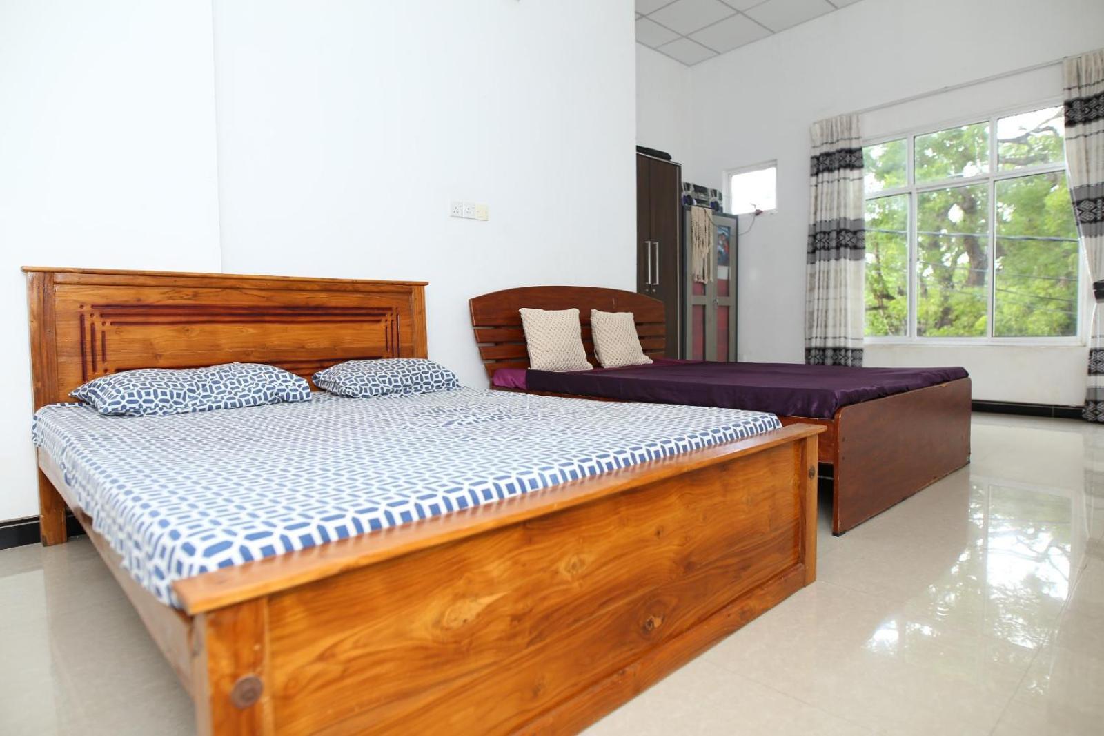 Sujee'S Guest House With Two Bed Rooms 아누라다푸라 외부 사진