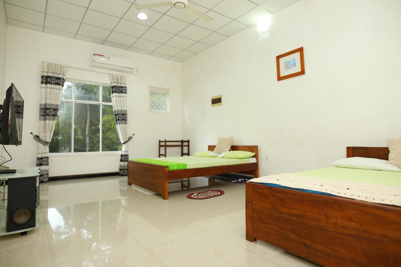 Sujee'S Guest House With Two Bed Rooms 아누라다푸라 외부 사진