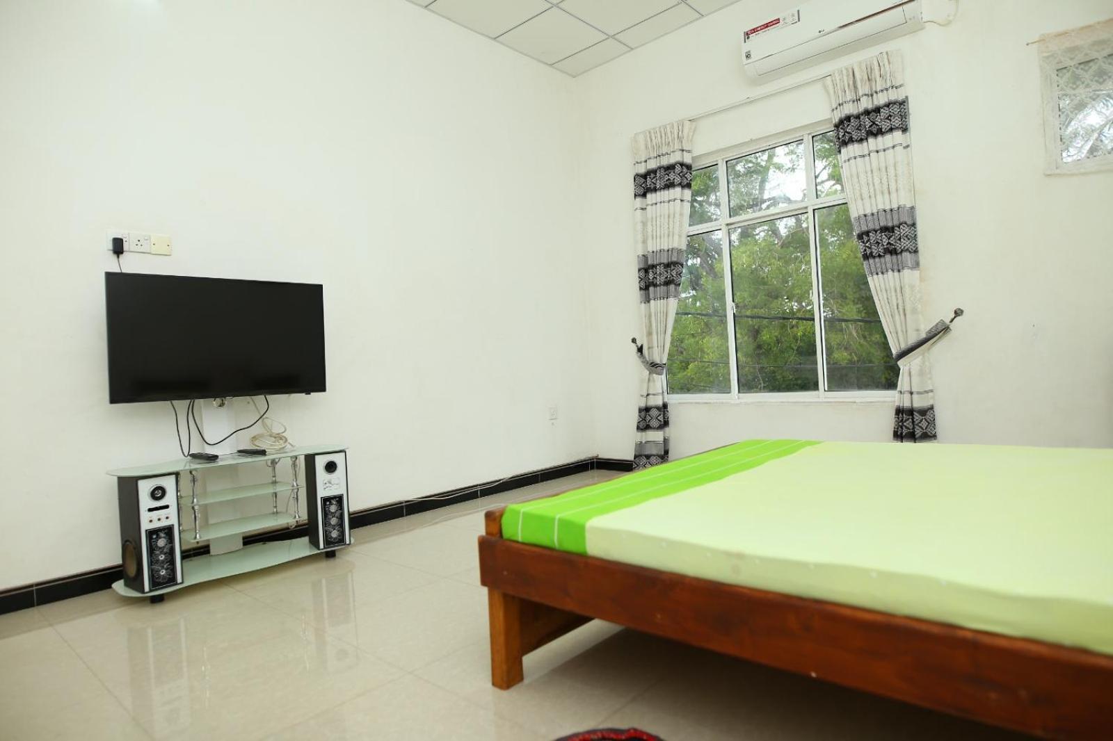 Sujee'S Guest House With Two Bed Rooms 아누라다푸라 외부 사진