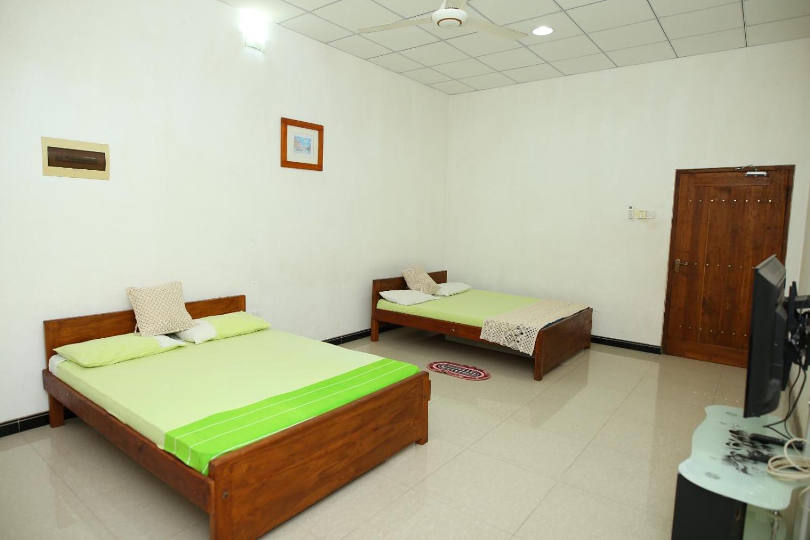 Sujee'S Guest House With Two Bed Rooms 아누라다푸라 외부 사진
