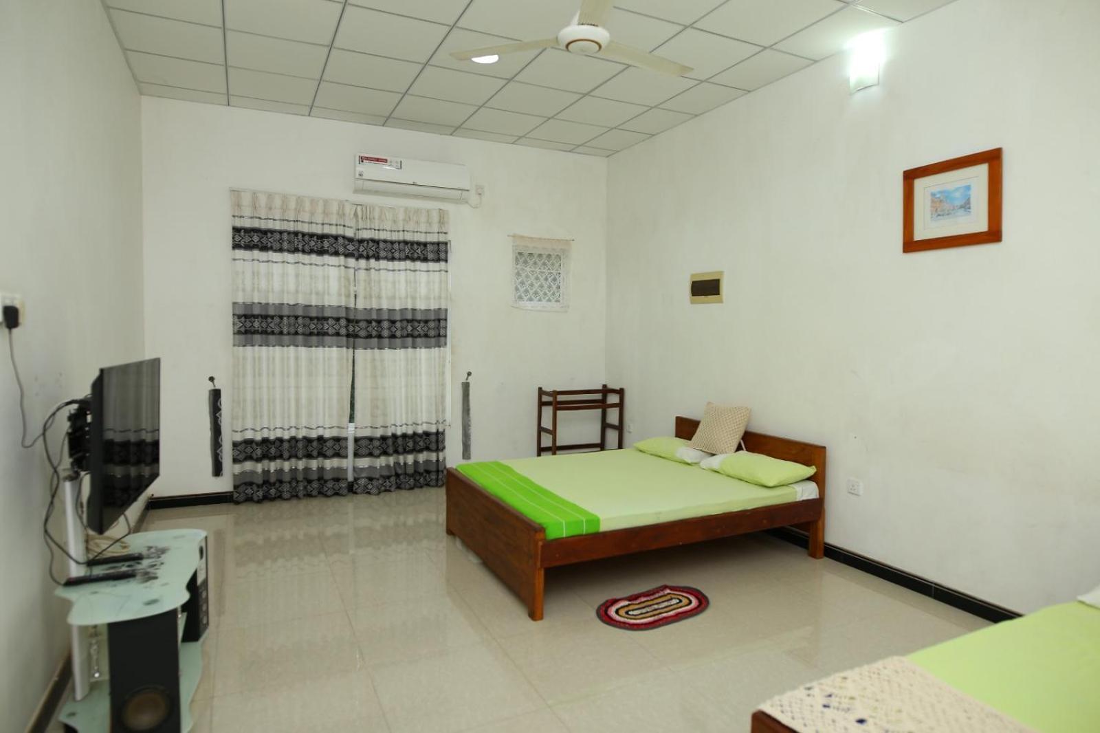 Sujee'S Guest House With Two Bed Rooms 아누라다푸라 외부 사진